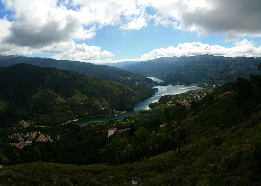 Al Vivenda Romantica Geres Luaran gambar